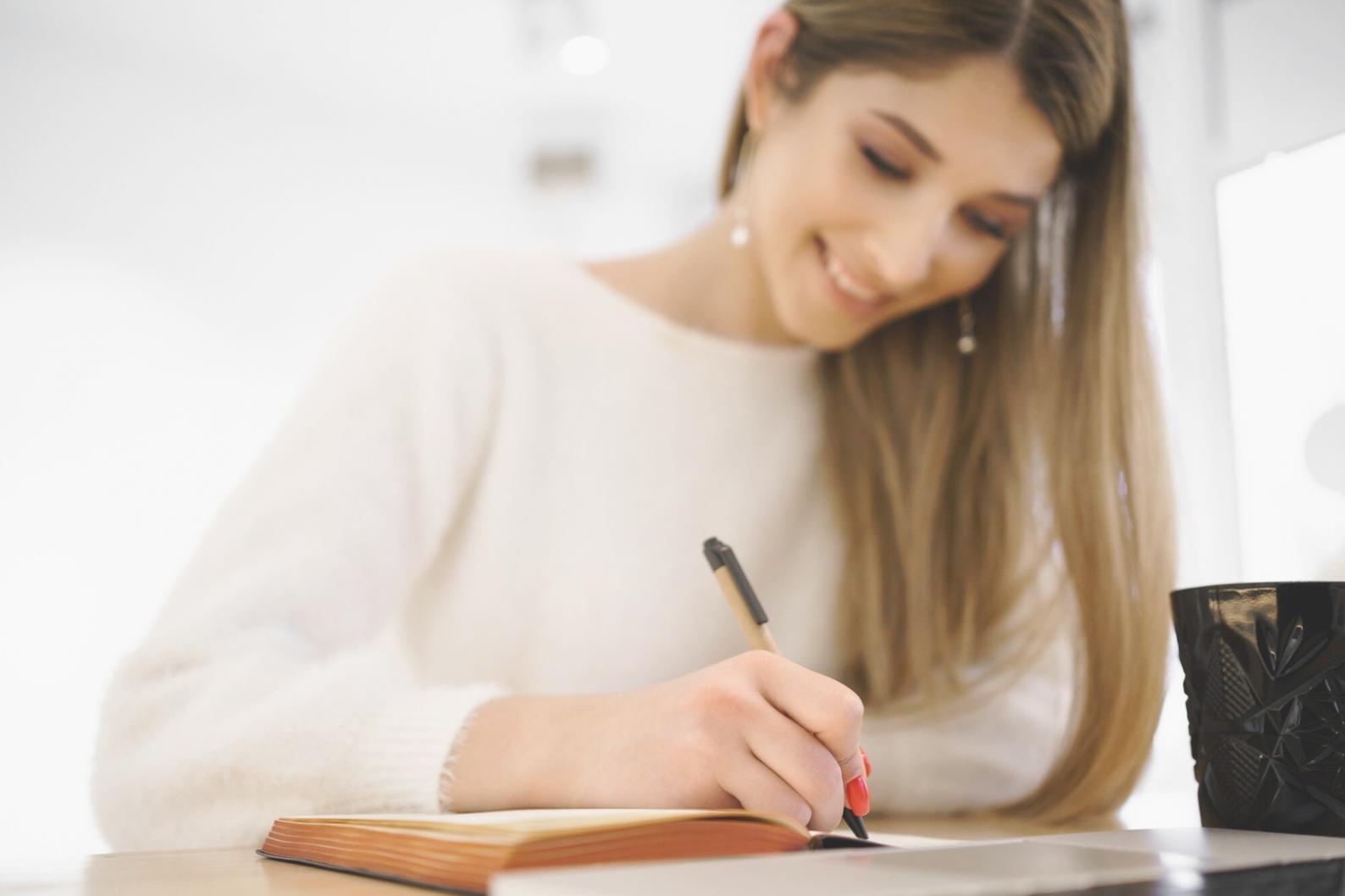 学習グループでディスカッションしている様子